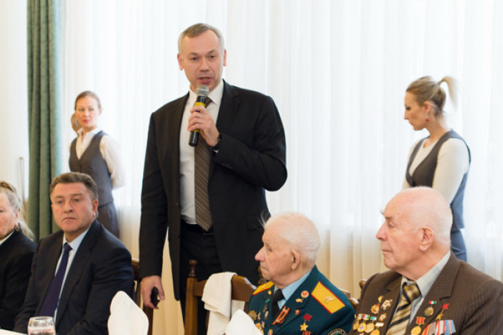 Губернатор Травников провел торжественный прием, посвященный Дню Героев Отечества