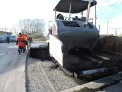 Губернатор Новосибирской области потребовал ускорить ямочные ремонты дорог