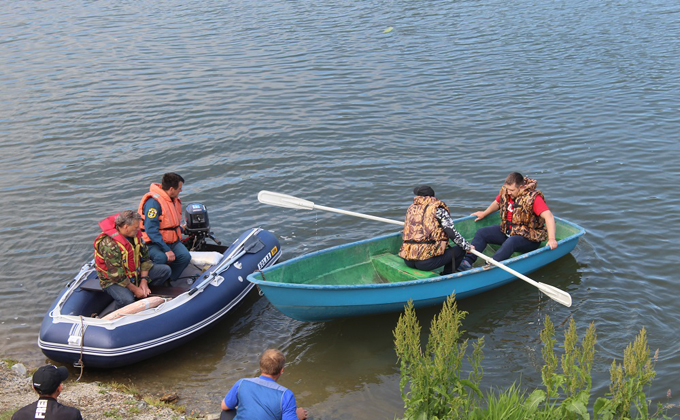 Троих детей от гибели на воде спасли матросы в Искитиме