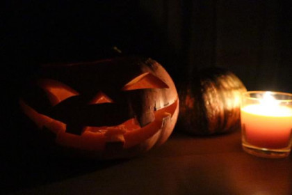 Как вырезать тыкву на Хэллоуин своими руками – видеоинструкция