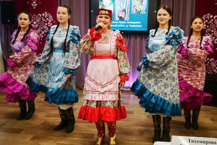 «Алтын хатын – 2025»: в Новосибирске выбрали «Золотую женщину»