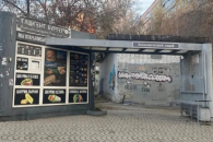 Шаурмичную, замаскированную под остановку, убрали в Новосибирске