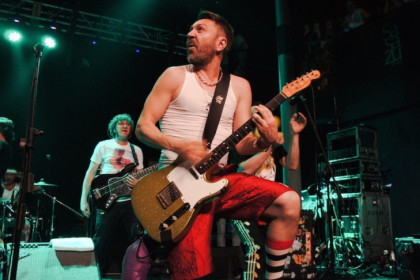 Концерты матерщинника и кощунника Шнурова требуют отменить в Новосибирске