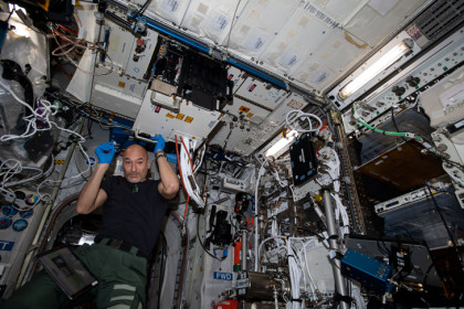 Кипящий в космосе «чайник» исследовали ученые из Новосибирска