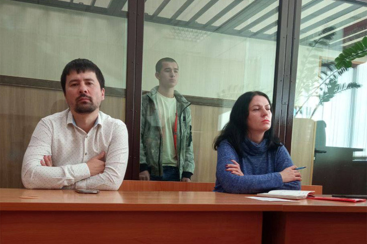 В Новосибирске 19-летний парень на отцовском BMW устроил погоню с ДПС