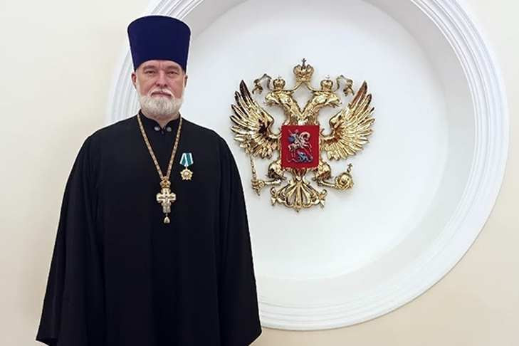 Новосибирский священник назвал Владимира Зеленского «змеёнышем»