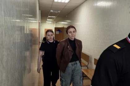 Жительницу Новосибирска наказали в стократном размере за поддержку экстремизма