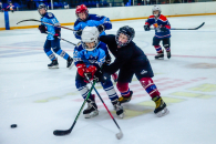 Юные хоккеисты из двух регионов разыграли медали соревнований в Татарске