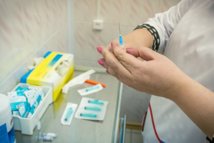 Как протекает COVID-19 у людей с прививкой: эпидемиолог Елена Пудова