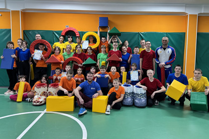 Радуга возможностей: подарки «Сибантрацита» изменили будни детей Линевской школы интерната