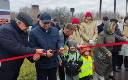 В Здвинске прошло торжественное открытие военно-патриотического парка