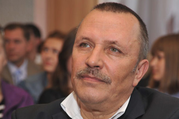 В Новосибирске за растрату 1,8 млн рублей задержан экс-директор театра «Красный факел» Кулябин-старший