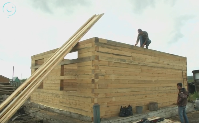 Новый дом для пенсионерки-погорелицы строят в селе Шмаково