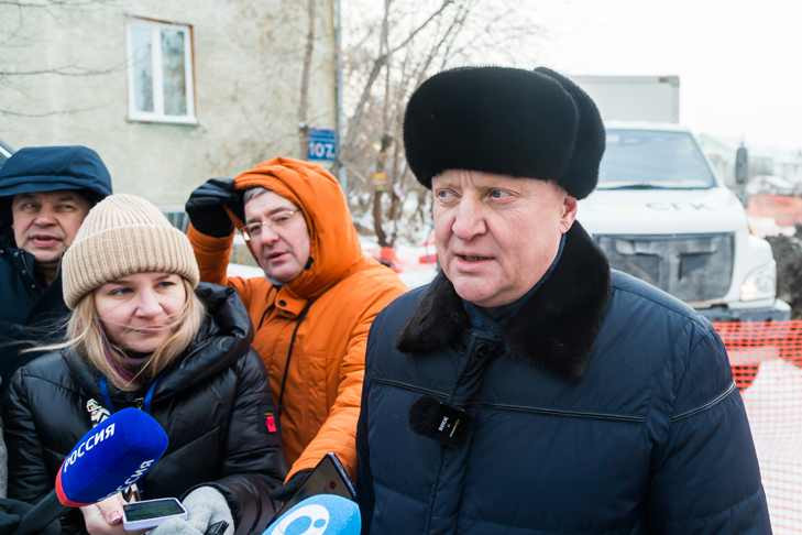 Тепло вернулось в 400 домов после аварии в Новосибирске – Олег Клемешов