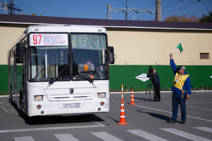 Названы лучшие водители автобусов в Новосибирске
