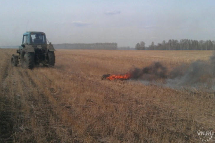Дым от горящей травы собрал пробку на трассе М-52
