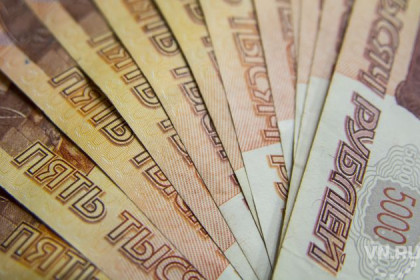 Разбойник с ножом ограбил банк на 365 тыс. рублей
