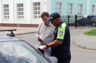 Таксисты без страховки пассажиров попали под штрафы после рейда минтранса и ГАИ в Новосибирске