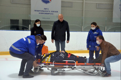 Главный врач МЧМ-2023 по хоккею прибыл в Новосибирск