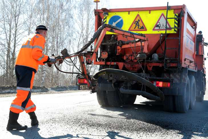 Мишустин сообщил о выделении 120 млрд рублей на ремонт дорог