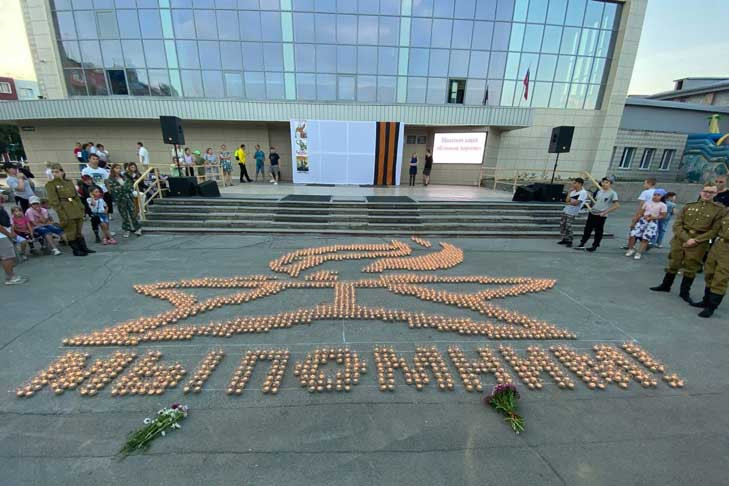 «Огненные картины» загорелись на площадях городов и районов Новосибирской области