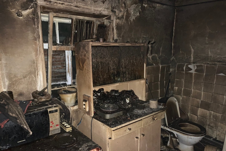 СКР устанавливает причины пожара с двумя погибшими в Новосибирске