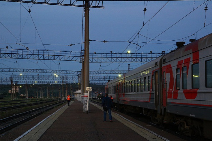 80-летний мужчина погиб на железной дороге в Татарском районе