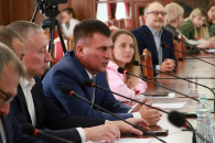 В Новосибирске зимой применят новые противогололедные биореагенты