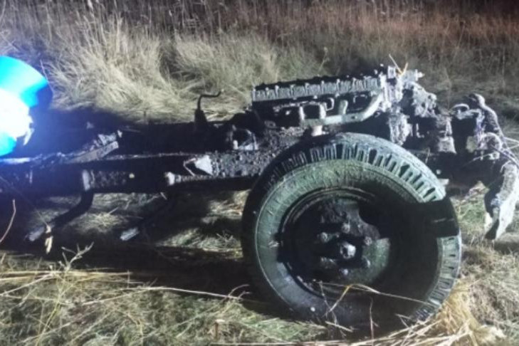 Раритетный автомобиль ЗИС-5 подняли со дна озера Хорошее в Карасукском районе