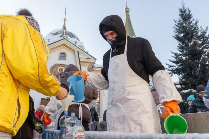 Когда и где набрать святую воду на Крещение-2022 в Новосибирске