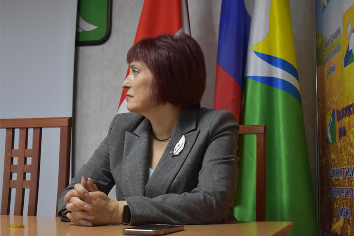 За превышение властью будут судить главу Краснозерского района Оксану Семенову