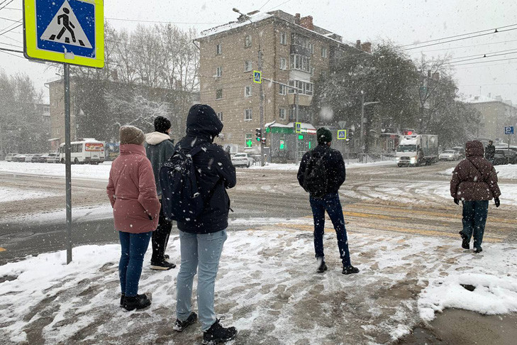 «Помогите!»: массово опоздали на работу и учебу новосибирцы 9 октября