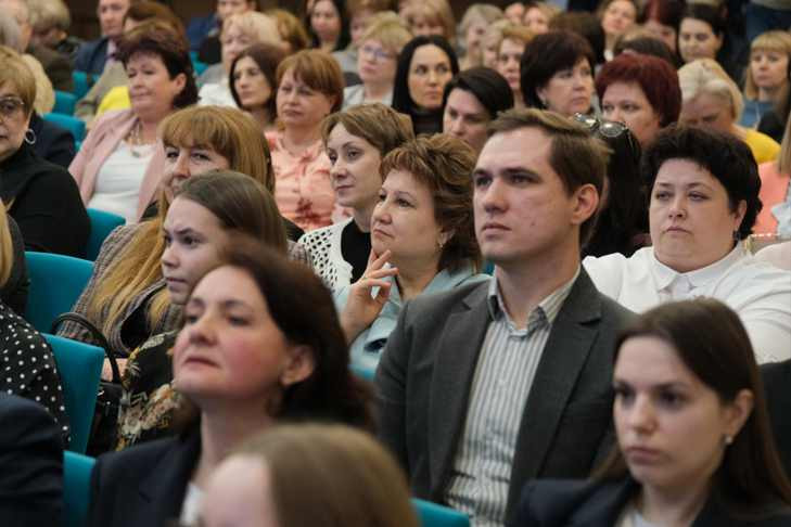 Андрей Травников обозначил направления развития системы образования Новосибирска в 2024 году