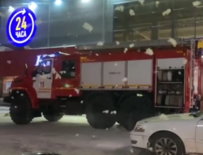 Триста человек эвакуировали из ТЦ в Новосибирске 