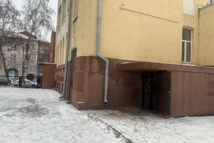 Сотрудник СГК, упавший в яму с кипятком, погиб этой ночью в Новосибирске