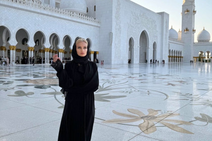 Русская Барби рассказала содержанкам, чем заменить отдых в ОАЭ