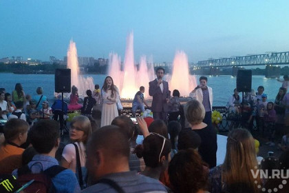 Историческое шоу «с фонтанами» на набережной Оби сделают регулярным