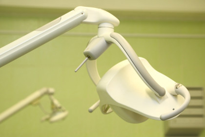 Инструмент в зубе ребенка оставили стоматологи