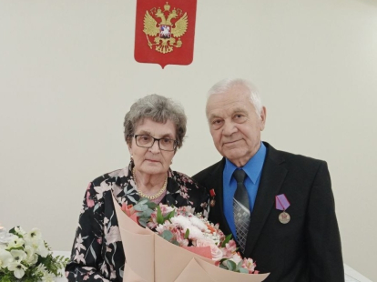 Бриллиантовую свадьбу отметили супруги Беспрозванных в Куйбышеве
