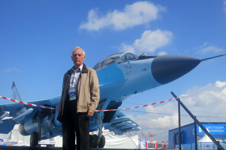 Автограф космонавта хранит авиамоделист из Барабинска
