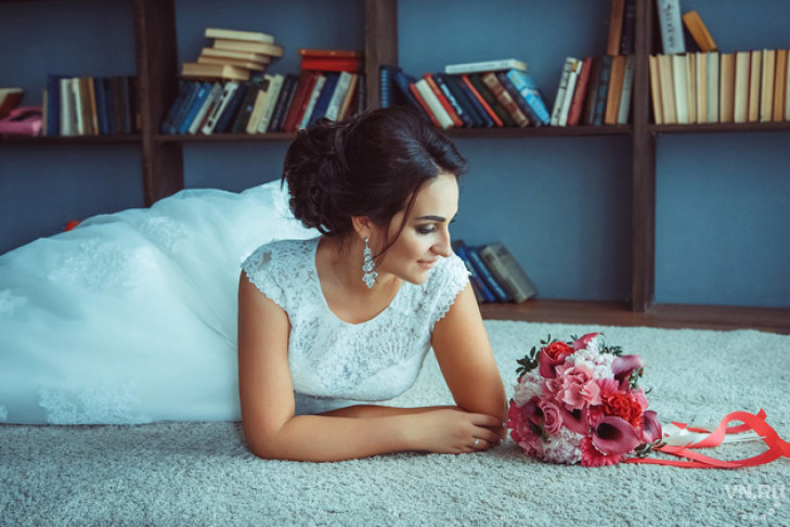 Свадебный бум накрыл Новосибирск в День семьи, любви и верности