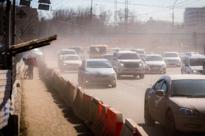 Четыре причины пыли в Новосибирске насчитал мэр Максим Кудрявцев