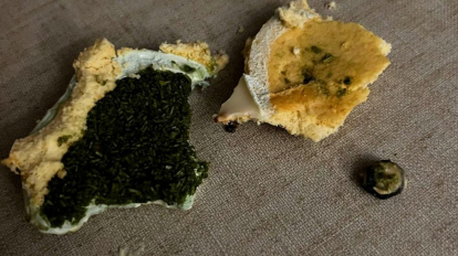 Новосибирец обнаружил гайку в печенье Bombbar