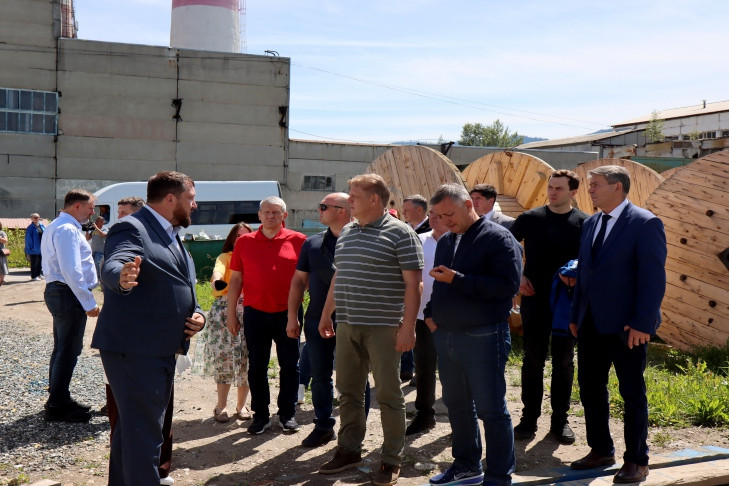 Полпред Серышев провел совещание в Байкальске по развитию города