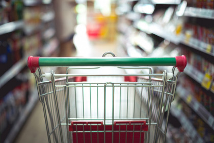 Укравший пиво новосибирец пугал охранника снятыми штанами