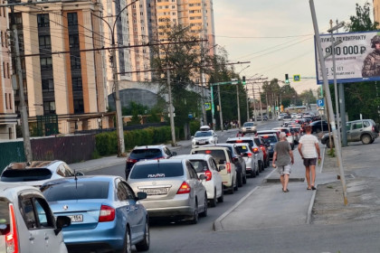 Очереди выстроились на автозаправках в Новосибирске