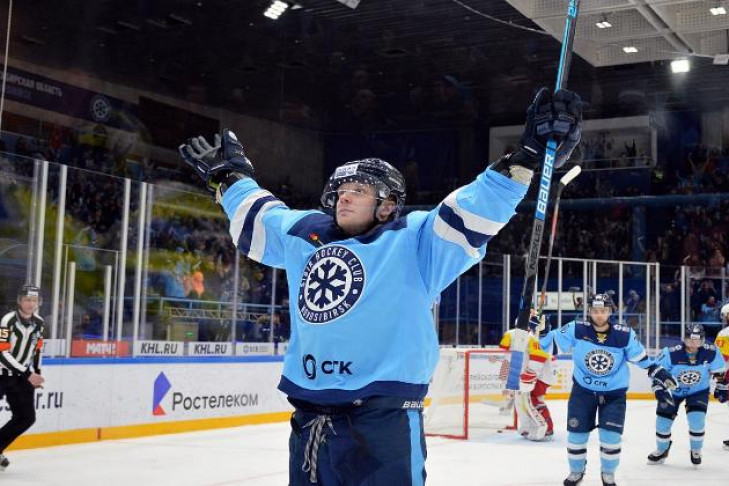 «Сибирь» не без труда одолела аутсайдера КХЛ и одержала четвертую победу подряд 