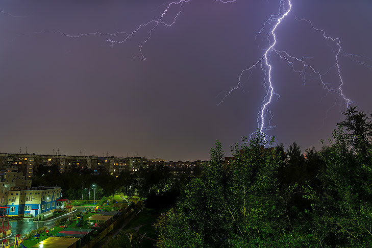 Гроза с ливнем прошла над Новосибирском 24 августа