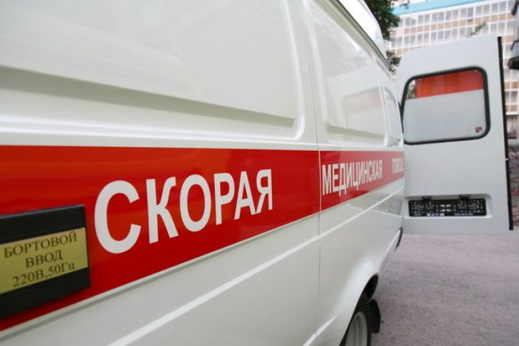 Самоубийцу откачали спасатели и психиатры в Новосибирске