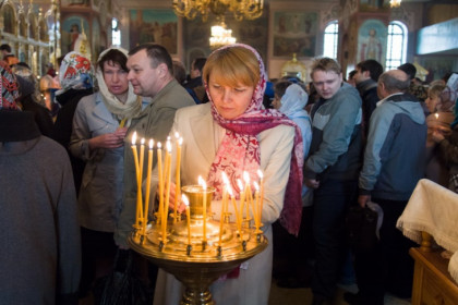 Ограничат стоянку транспорта у основных храмов Новосибирска в ночь на Пасху-2023